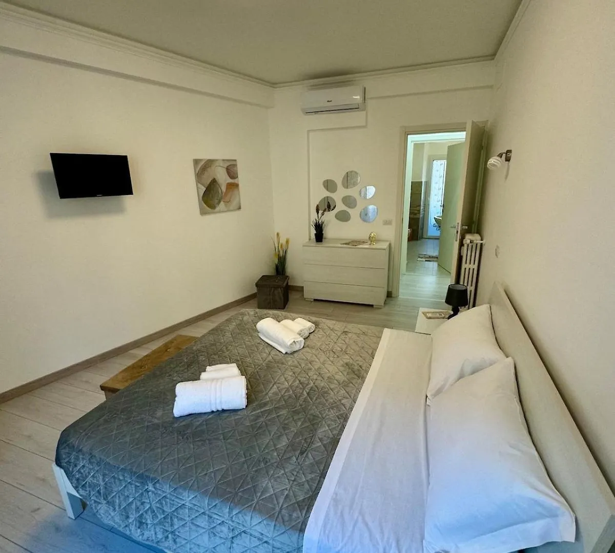 Holiday Home Modern 2 Rooms Near Colosseo Rome